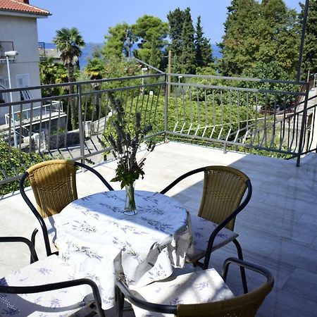 Apartments Maestral Malinska Ngoại thất bức ảnh