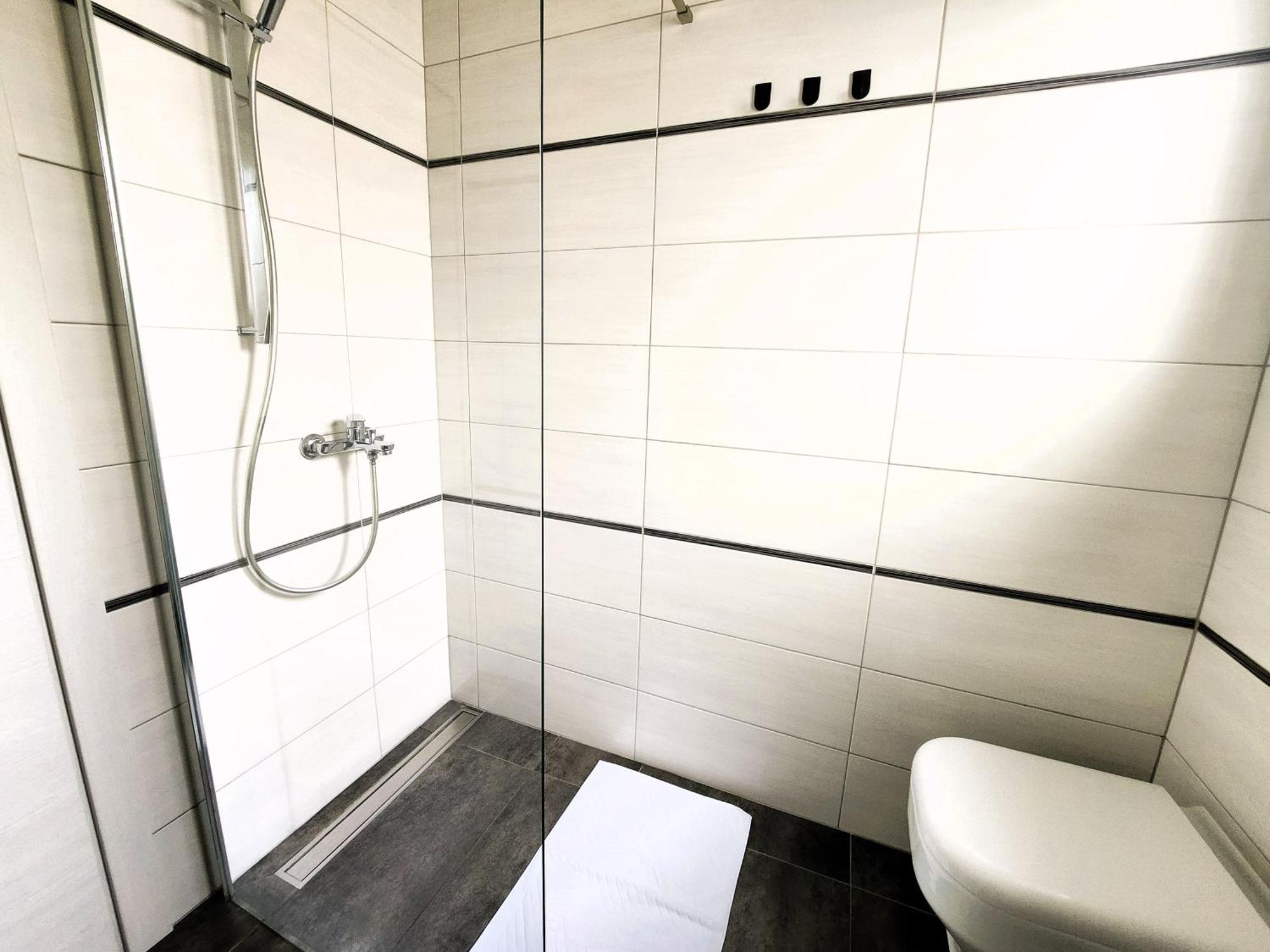 Apartments Maestral Malinska Ngoại thất bức ảnh